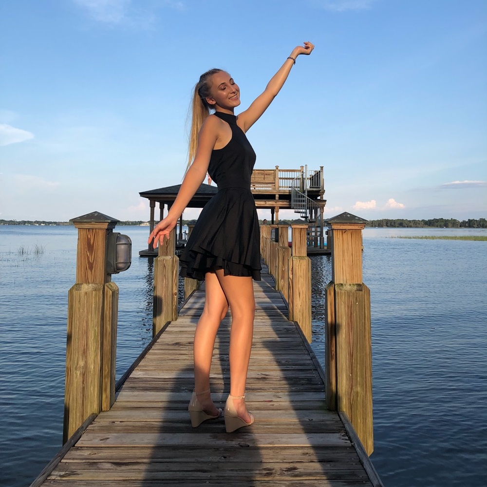 Meet your Posher, Amelia